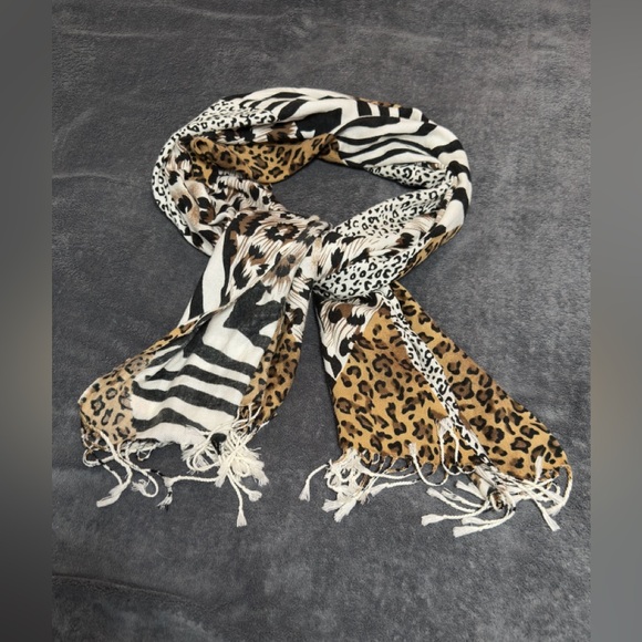 Pashmina Animal Print Scarf - Black, White, Brown - Picture 6 of 6